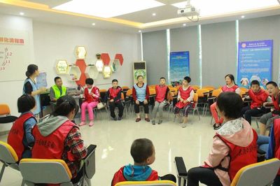 大渡口區(qū)開展“慶中秋 迎國慶”關(guān)愛特殊兒童志愿服務(wù)活動